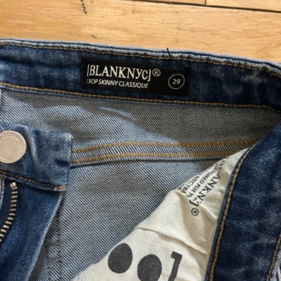 Blank NYC Shadow Bloom Crop Skinny Classique Jeans Embroidered, Tassels size 29 - Picture 3 of 9